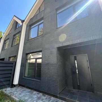 Києво-Мироцька вул.