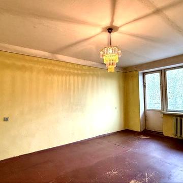 Продам 3- кімнатну квартиру на Відінській.