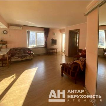 Острівська вул., 1