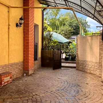Продаж 5к Дім Сергія Шелухіна (Олександра Невського) вулиця