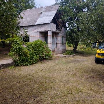 Дача  возле реки Днепр