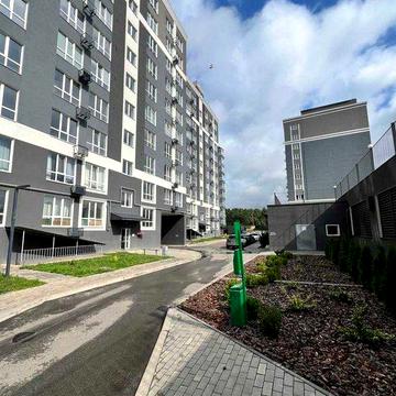 Продам 2-о кімнатну квартиру 71  м2 ТОП локація міста біля Ялівщині ЖК Лісовий