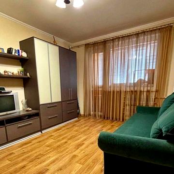 Продаж ЧУДОВОЇ однокімнатної квартири на Повітряних Сил, 52