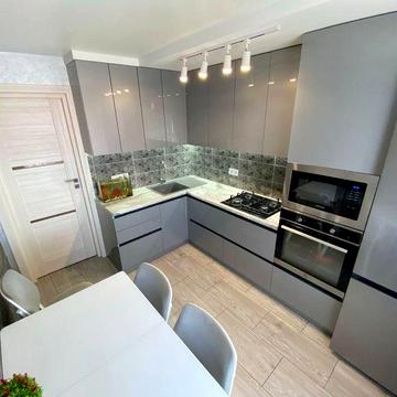 Продаж 3 кімнатної квартири, стильний ремонт!