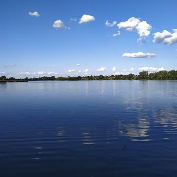 Озерна, 25