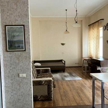 Однокімнатна квартира студія. Для сімейноі пари