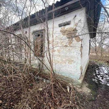 Продається ділянка з будинком під ремонт Верхівцевве