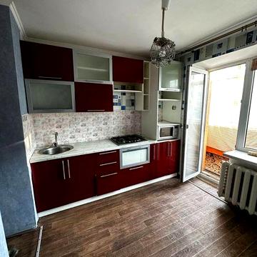 Продаж 2 кім кв в Новогуйвинську