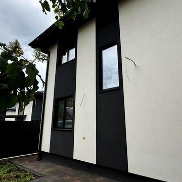 Ново-Яблунська вул., 20