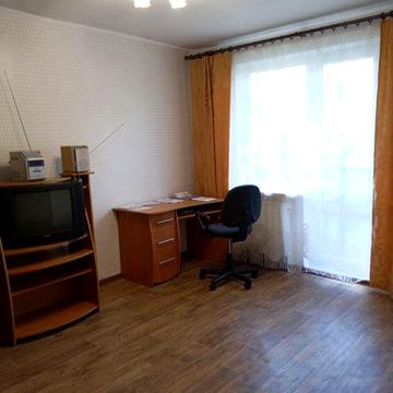 Продам 1-кімнатну квартиру в районі метро 23 серпня.