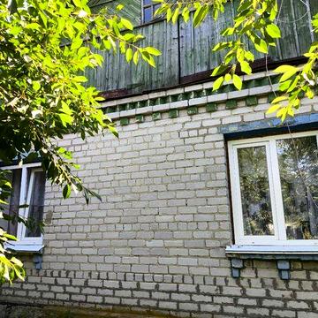 Частина будинку за містом