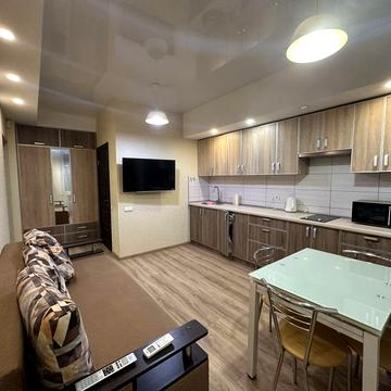 Аренда м. Защитников , пр Героев Харькова 89, Конный р-к