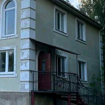 Продам 2х поверховий будинок в селі Троянів
