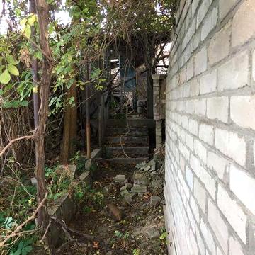 Продам половину будинку в нежитловому стані