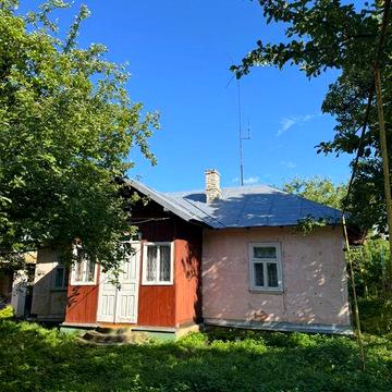 Продам деревяний будинок у с. Попелі.