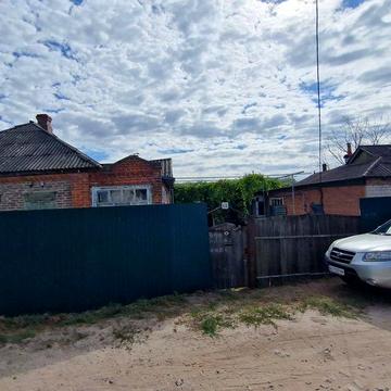 Продам два одноповерхових будинки