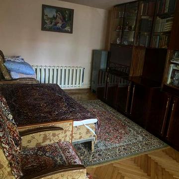 Здається 2 кімн. Будинок