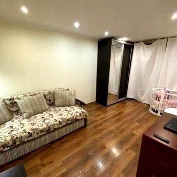 Продам 1 кімнатну квартиру м.Палац Спорту
