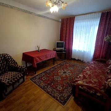 Однокімнатна з автономним опаленням на Лятошинського