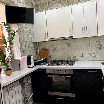 Продам 1-ю квартиру м.Харьковская,ул.Ревуцкого 34а