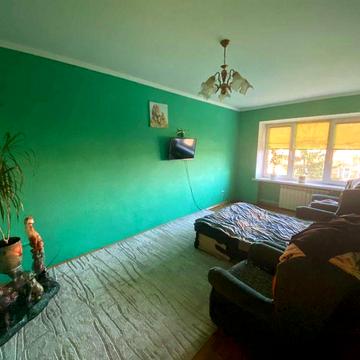 Продам 3 км квартиру