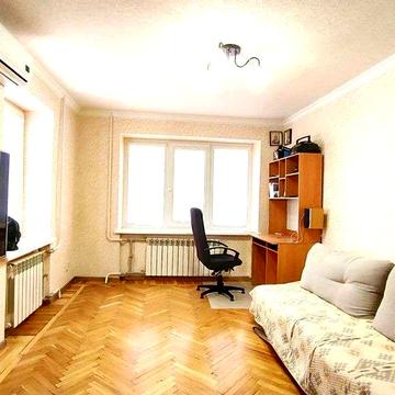 Продам 3-х кімнатну квартиру в Пятихатках з ремонтом