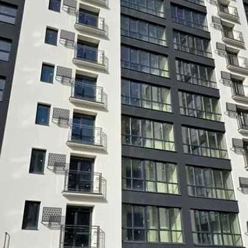 Квартира пл. 65м2 біля озера, з паркінгом і закритою територією
