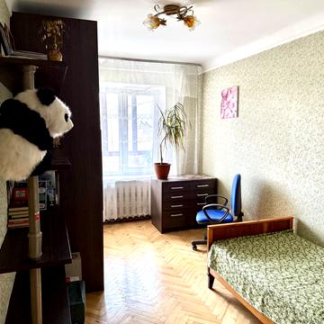 Малокитаївська вул., 7