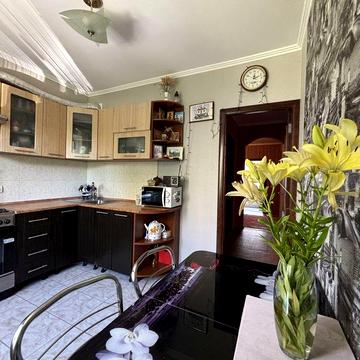 Продам чудову 2-кімнатну квартиру , 63м2