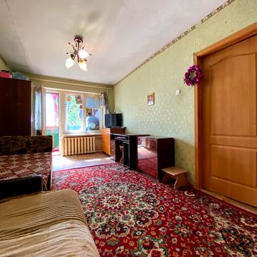 Нафтовиків вул., 6