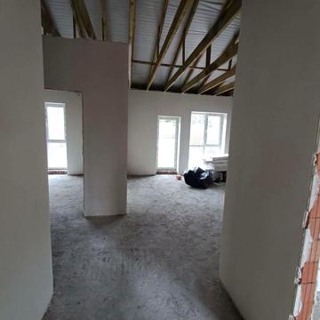 Вокзальна вул.