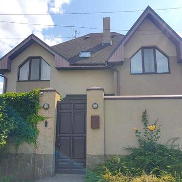 Продам 2-х поверховий будинок, 12 квартал, вул. Матроська, Корея