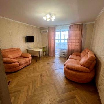 Продам 1 кімнатну квартиру Небесноі Сотні 15 ЖК Будівельник 3