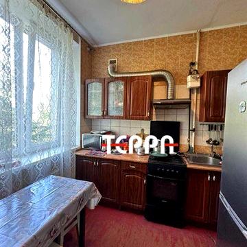 Продаж 2-кімнатної квартири в центрі, ТЦ "Україна"