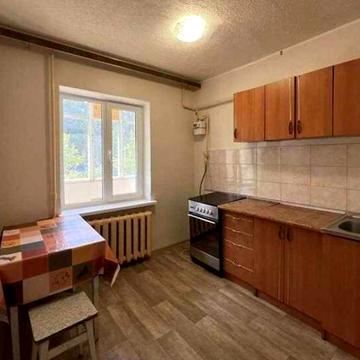 Продається затишна квартира, на вул. Космонавта Поповича 14