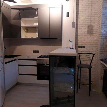 Продам 2-х комн  квартиру на ХТЗ