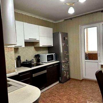 Продам 2-к. квартиру, на вул. Олександри Екстера 5. Деснянський район