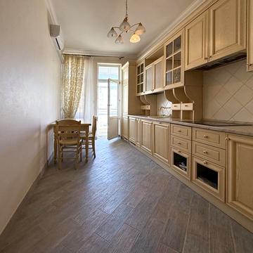 Панаса Мирного вул., 17