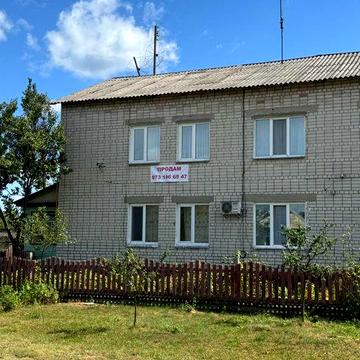 Продам 3-х кімнатну квартиру з технікою та меблями + гараж