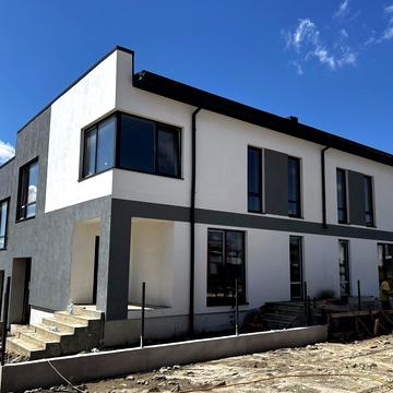 Карпатська, 45