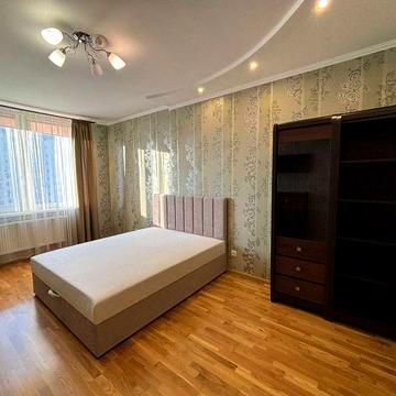 Метро Іподром 5хв Глушкова 9г