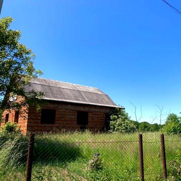 Земля з будинком в селі Мирне