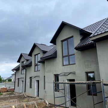 Продам таунхаус,будинок,дуплекс в с.Хотів Чабани Лісники