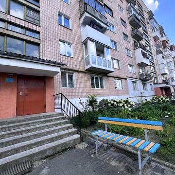 Продаж 2 кімнатноі квартири район сільмашу