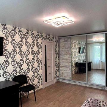 1-кімнатна з ремонтом, меблями та технікою, Сумгаїтська, 61 (п3)