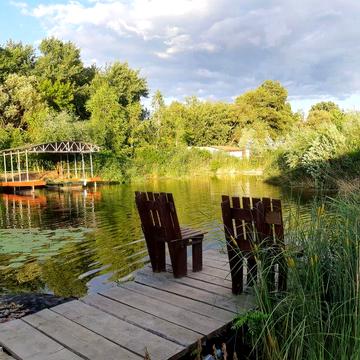 Оренда дачі біля води від 4 днів