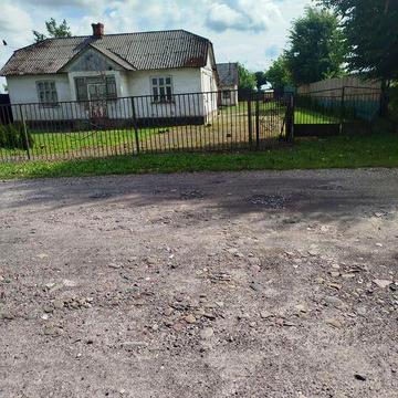 Приватний будинок  с.Павлів. 60сот.  землі.