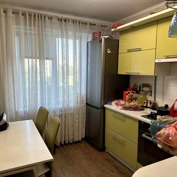 Продам 2 комнатную квартиру с мебелью и техникой в центре города. ЖК Осбб