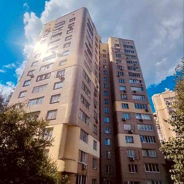 Продам 3 комнат.квартиру 89 кв.м. на бул. Леси Украинки 9 В