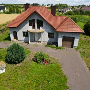 Продаж / будинок / коробка : с. Мощена/ 2 км від міста